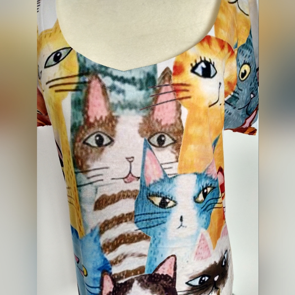 Beautiful dress for cat lovers size M - Picture 2 of 4